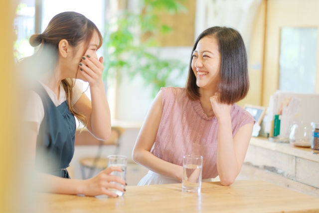 会話が弾むゆったりしたソファー席などの座席環境